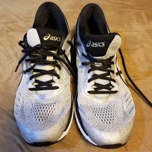 Asics gel Kayano 24 size 9.5 men clean